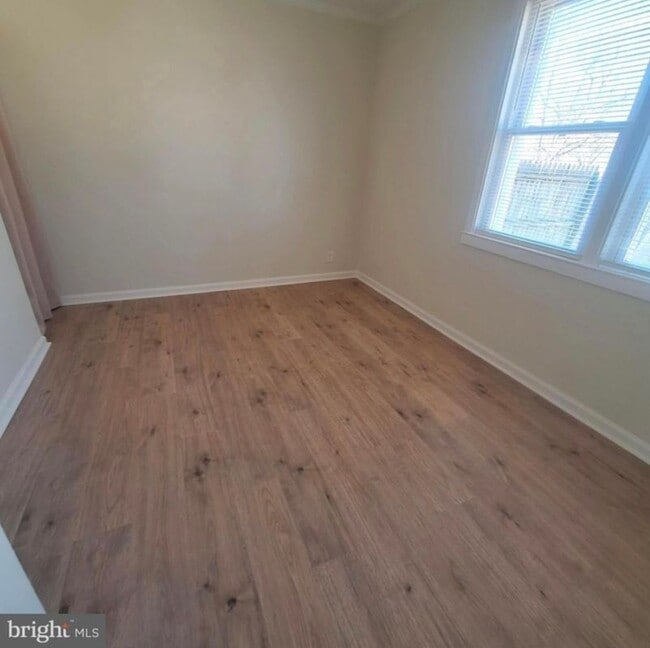 Photo - 403 Trenton Ct