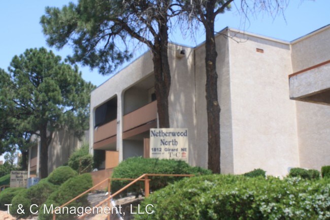 Photo - 1812 Girard Blvd NE Condo