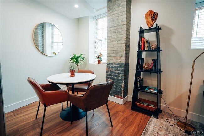 Photo - 110 Hotel St