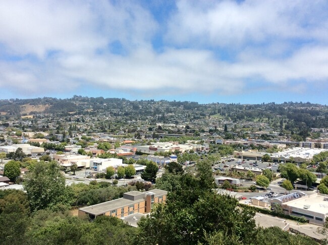 Photo - 525 Jackson St