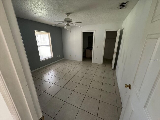 Photo - 821 Savona Pl