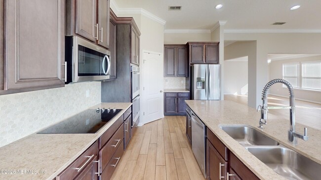 Photo - 15790 Whitebark Dr