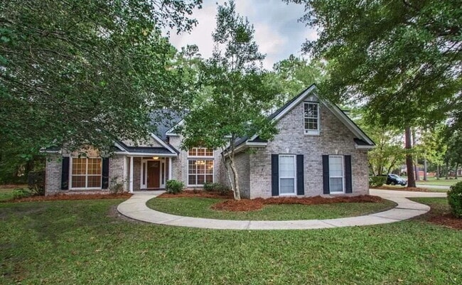 Building Photo - 24 Dover Dr