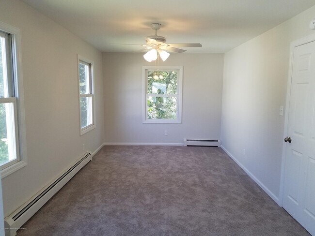 master bedroom - 141 Seeley Ave