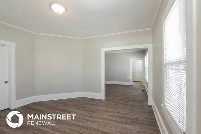 Photo - 2315 Sanders Ave