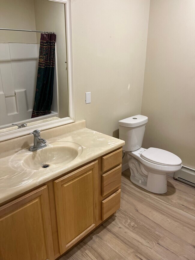 Photo - 461 E Heather Way Apartments Unit 2