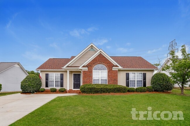 Building Photo - 323 Dexter Pl