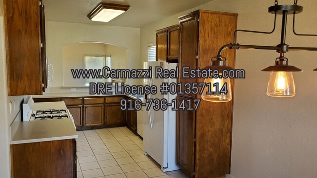 Photo - 1200 Arbor Dr