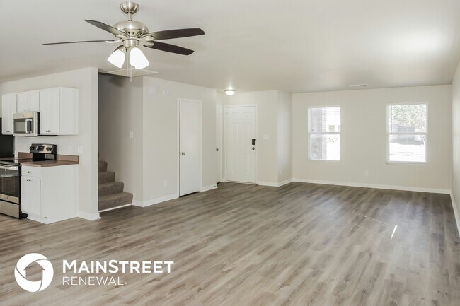 Photo - 410 Jasmine Dr