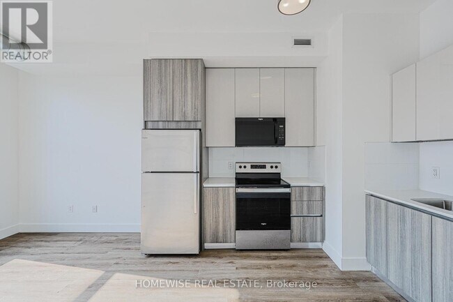 Photo - 3020 Dundas St W Unité 201