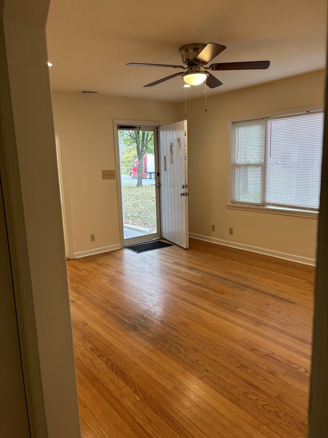 Living Room - 3700 Horseblock Rd