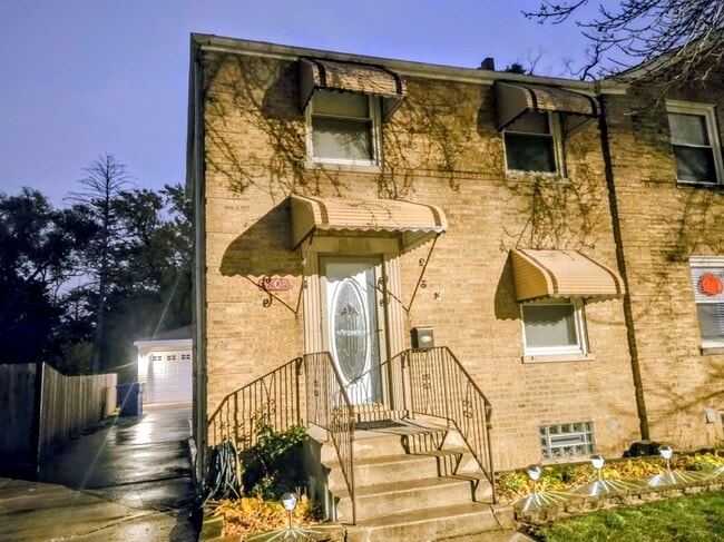 Photo - 3803 N Pacific Ave