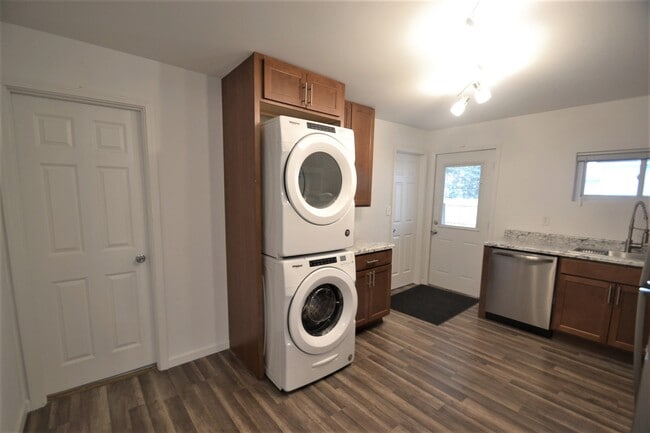 Photo - 610 Union St Unit 1