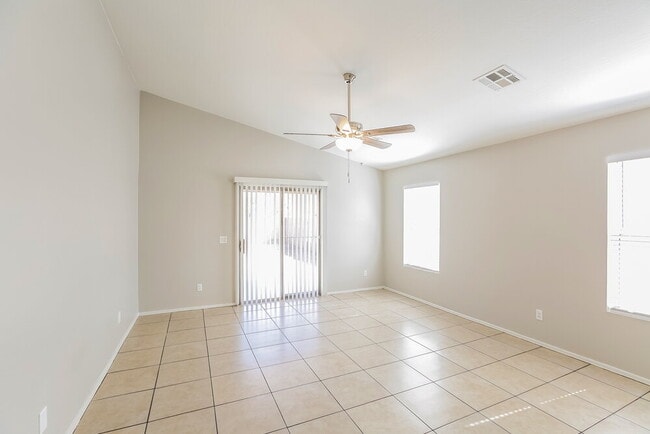 Photo - 10632 W Sonora St