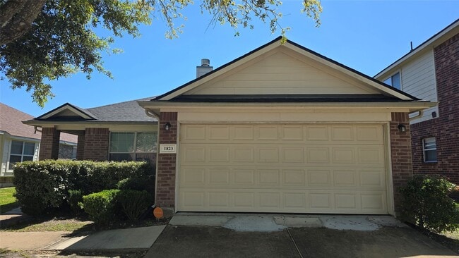 Building Photo - 1823 Creegan Park Ct