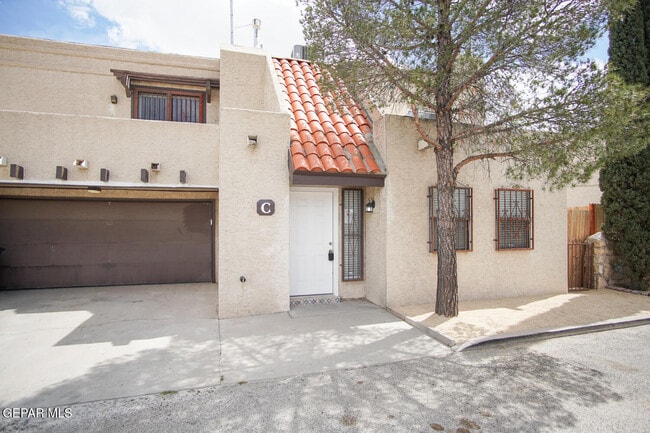 Photo - 1582 Bengal Dr