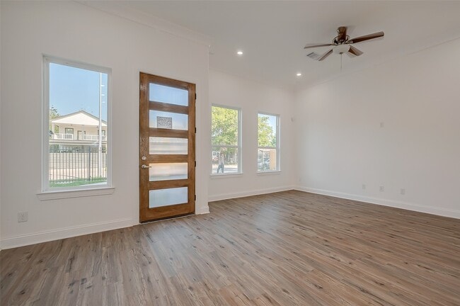 Photo - 8449 Jutland Rd