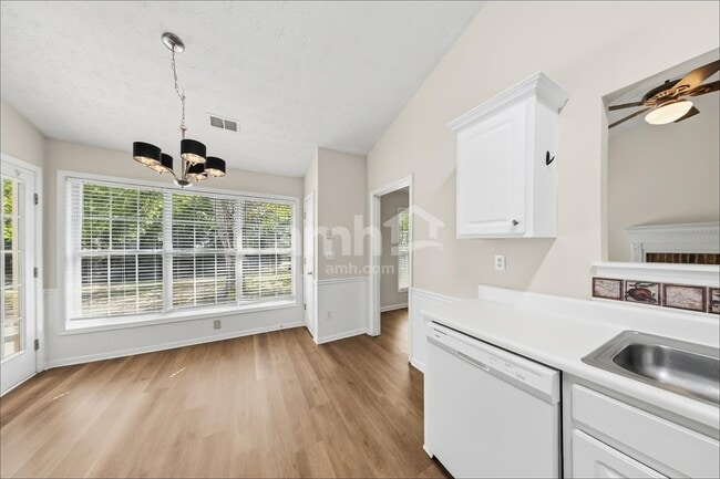 Photo - 1632 Mission Park Dr