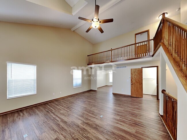 5923 Aquamarine Dr
