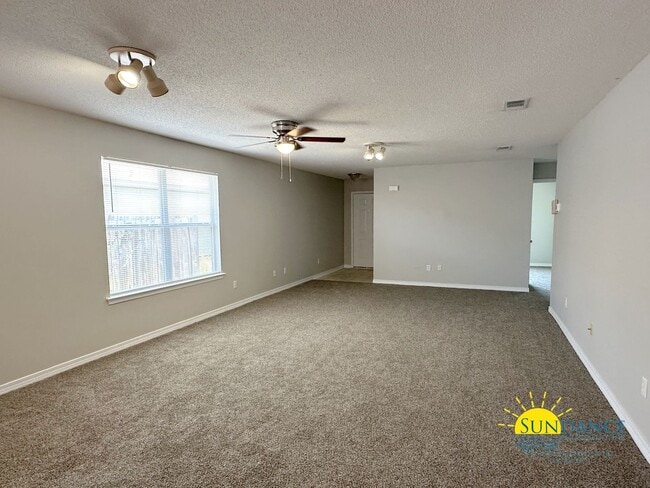 7692 Chablis Cir