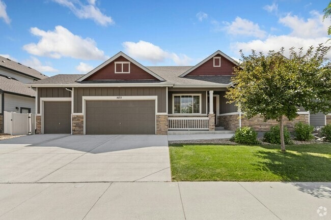 Building Photo - 1633 Shoreview Pkwy Rental