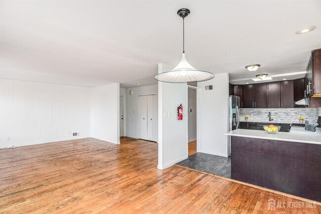 Photo - 167 N Main St Unit 169