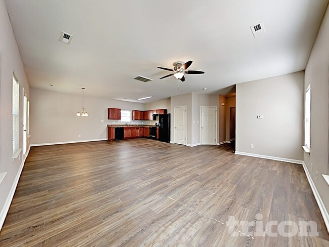 Photo - 917 Leatherstone Ln