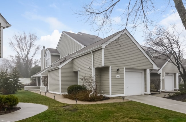 Photo - 94 Hagerman Ct