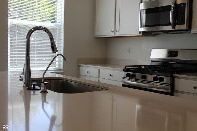 Photo - 1087 Marston Ln