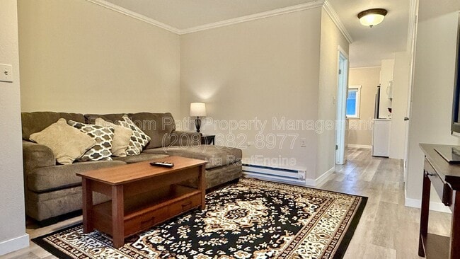 Photo - 208 E Harrison Ave