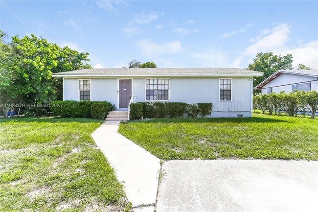 Building Photo - 7303 Thatcher Ave