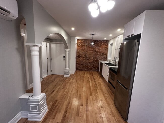 Photo - 157 James St Unité 202