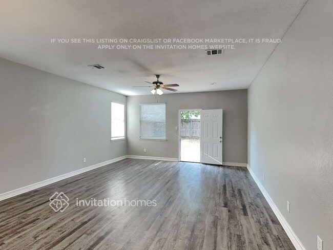 Photo - 1060 Pullman Dr