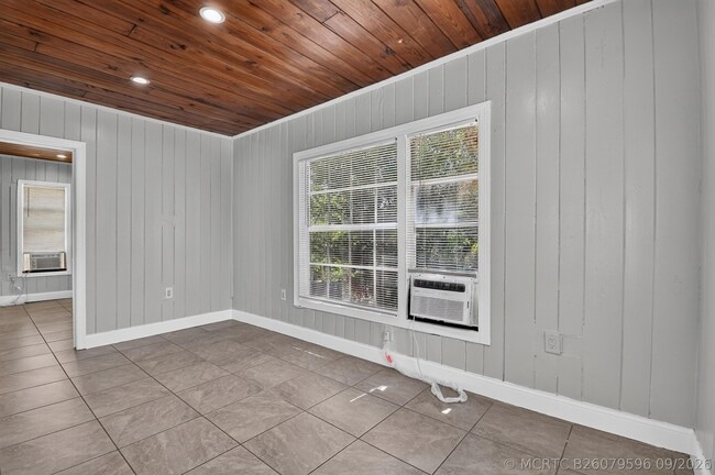 885-887 7th St Unit 201