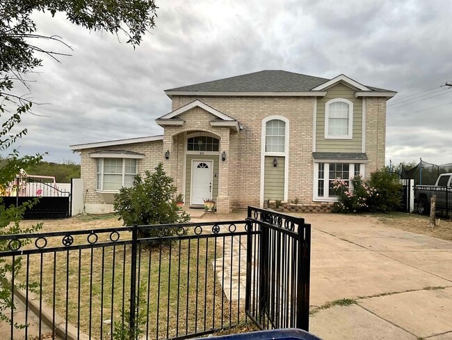 Building Photo - 915 Rutledge Dr