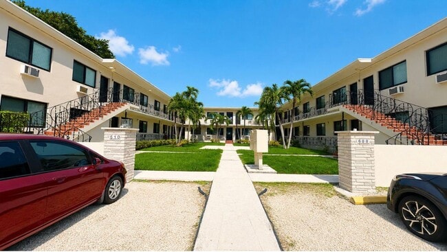 Photo - 600 SW 9th Ave