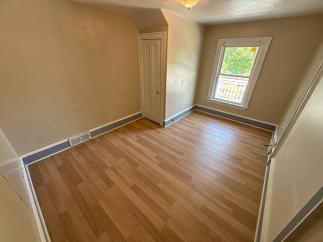 Photo - 3201 N 39th St Unit Upper