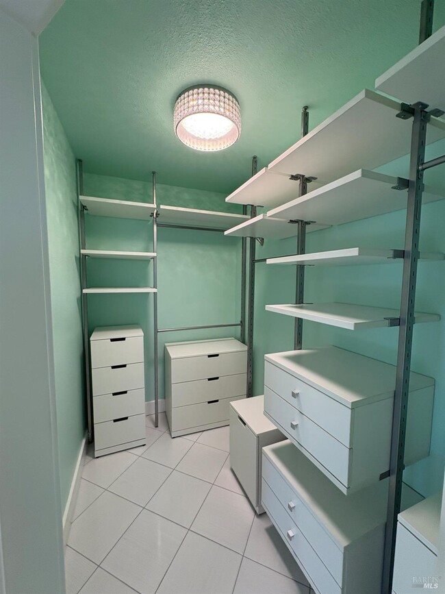 Photo - 5705 Davis Cir