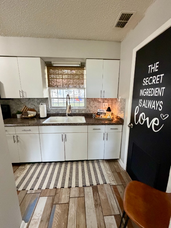 Photo - 704 W 13th St