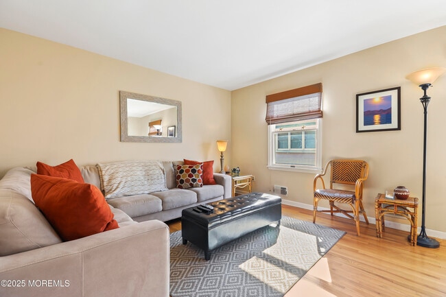 Photo - 1001 Central Ave