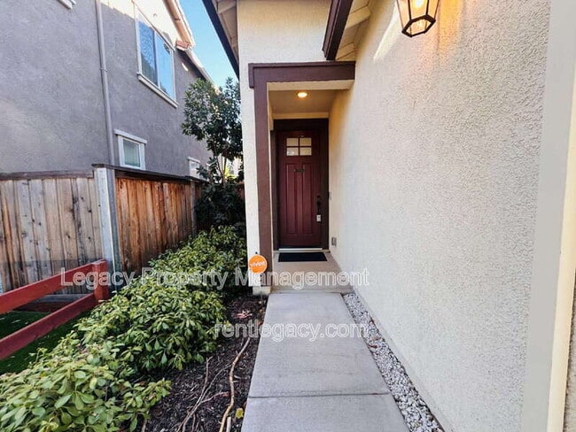 320 Fruitvale Rd