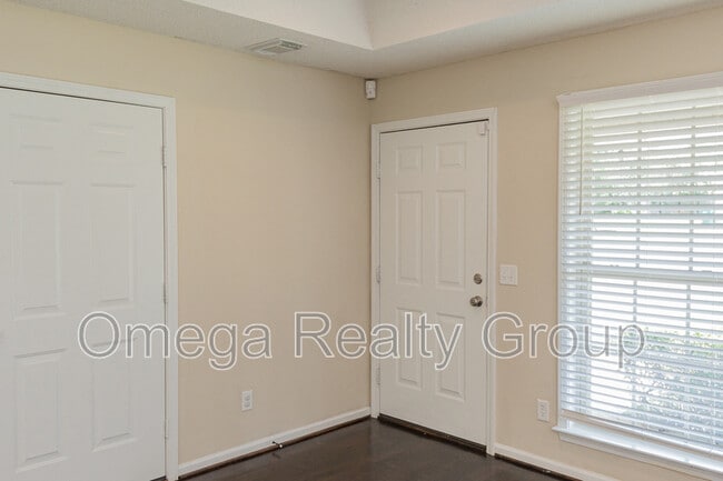 Photo - 13865 Roanoke Dr