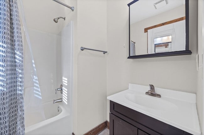 Photo - 1733 Matheson Ave