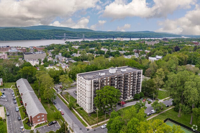 Photo - Executive Towers