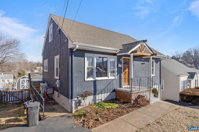 Photo - 905 Druid Ave