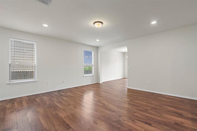 Photo - 7604 Knockfin Dr