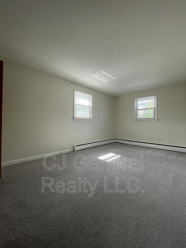 Photo - 307 Washington St