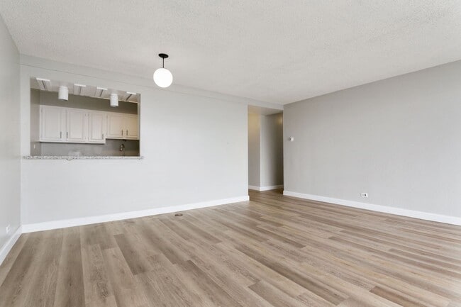 Building Photo - 66 Cleary Ct Unit 66 Cleary Court #1501