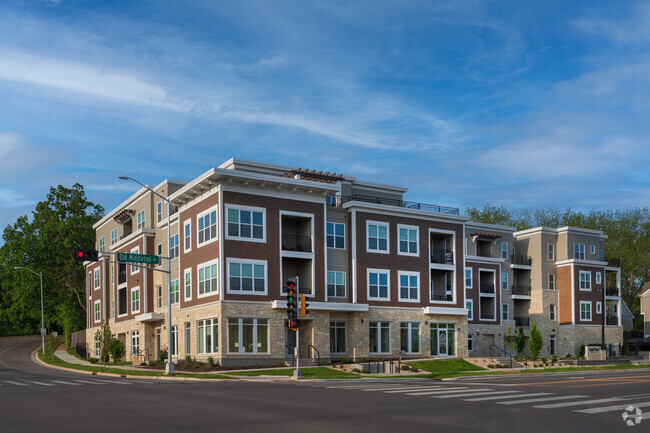 Building Photo - The Whitney Reserve Rental