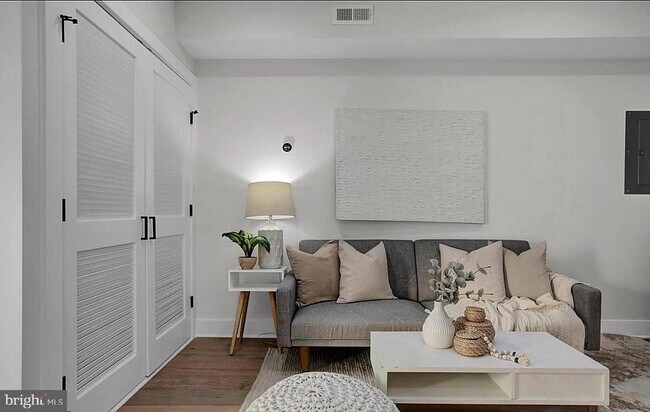 Photo - 1137 Owen Pl NE Unit 4